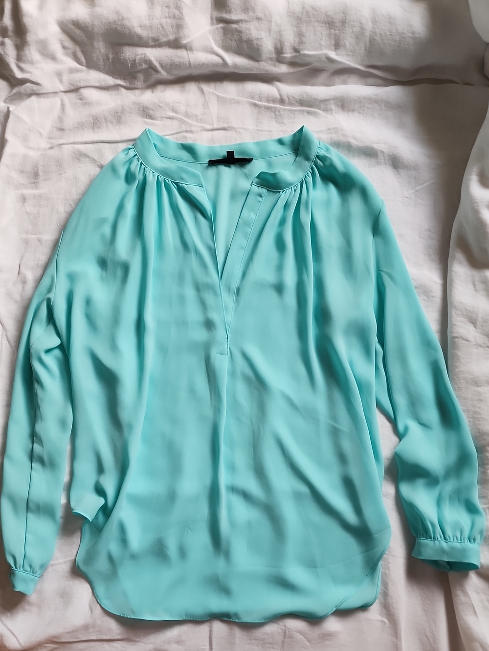 Olivaceous Light Aqua Split-Neck Long-Sleeve Blouse